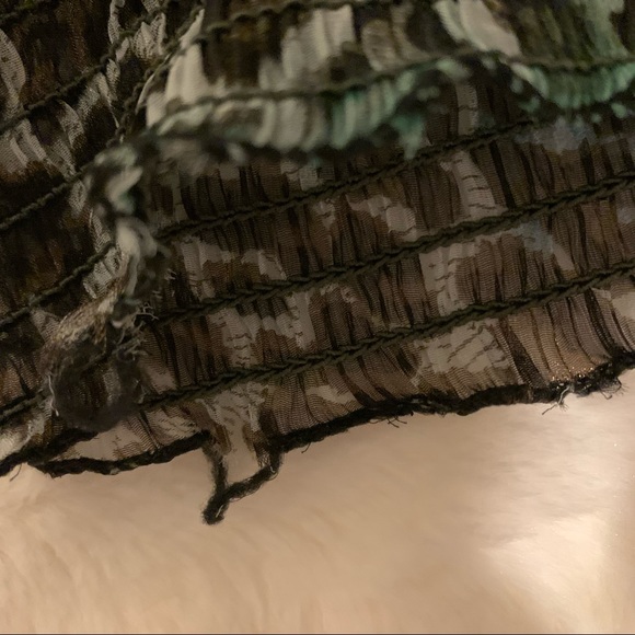 Halterneck Ruffle Top - Picture 11 of 16